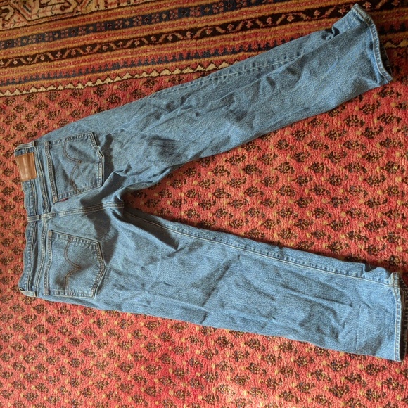 Levi's Wedgie Straight Jeans - Picture 2 of 5